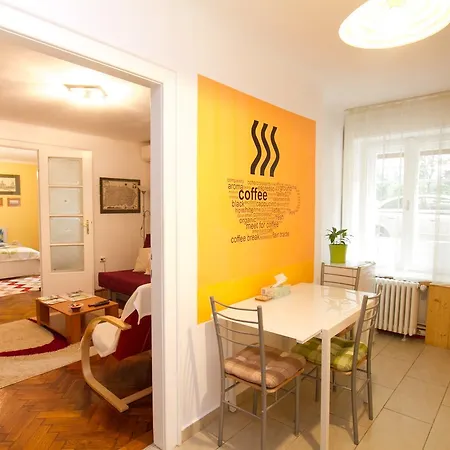 Apartment B - Bastion *