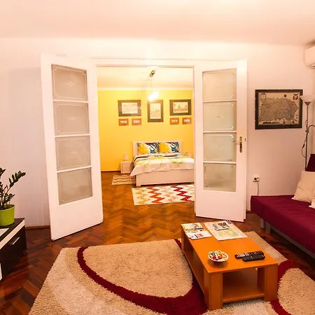 Apartment B - Bastion *