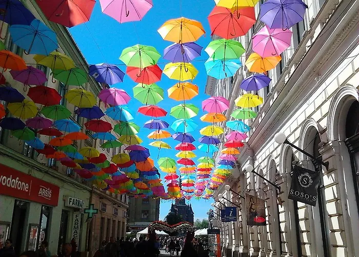 B - Bastion דירה